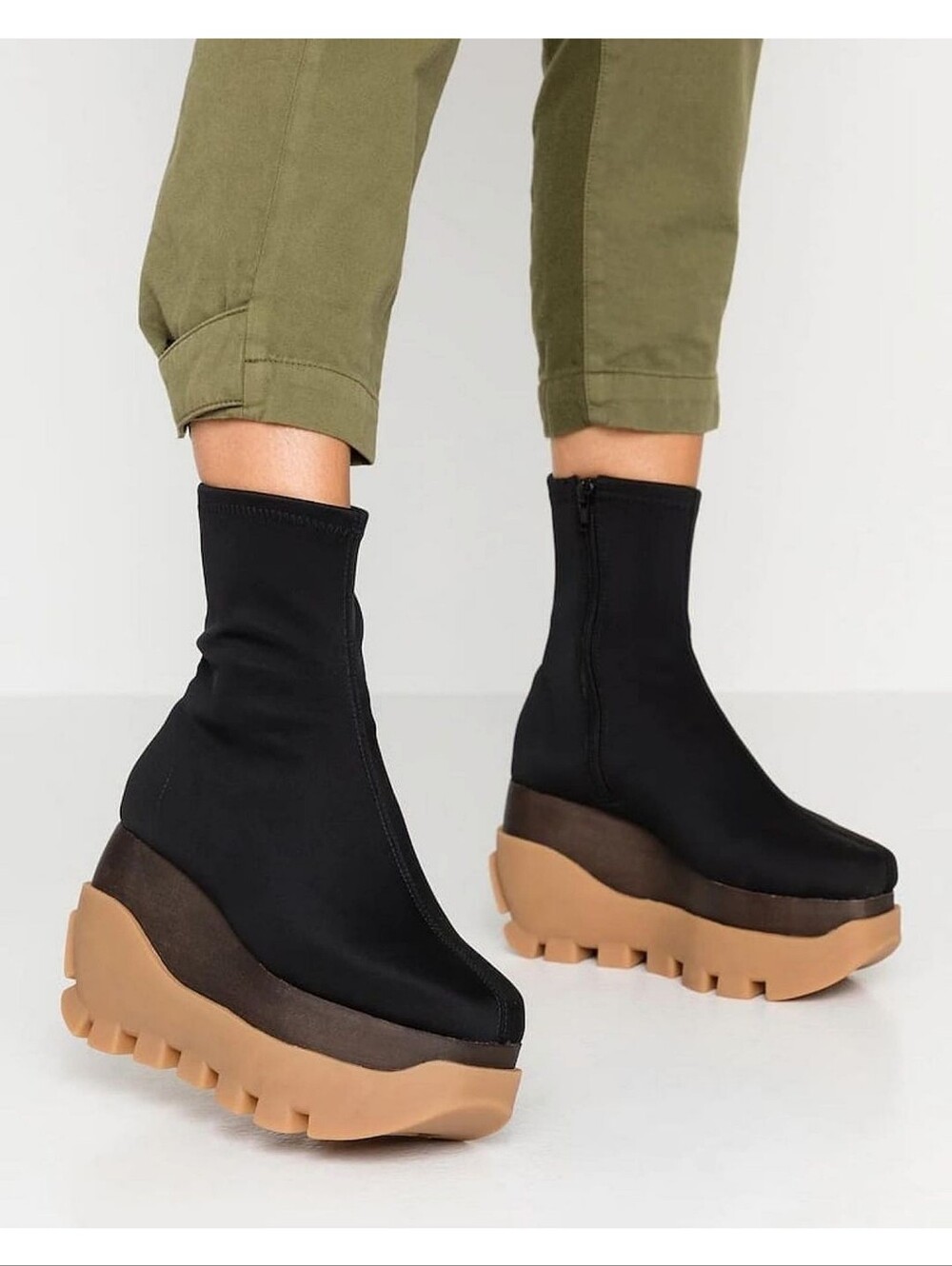 Jeffrey Campbell City Slicker Flatform Neoprene Boots Black Size 9.5 Chunky
